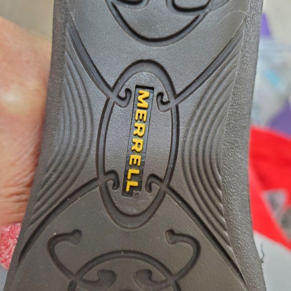 Expresso Brown Suede Merrell Comfort, slip on, new, never worn. - Picture 5 of 7